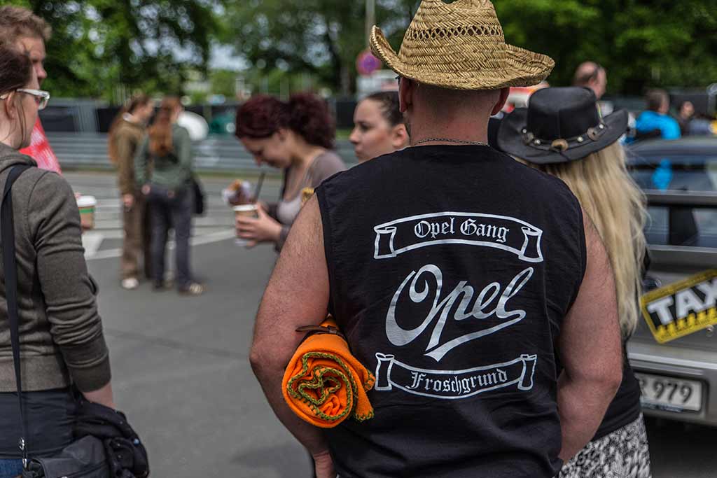 Gruppe Opel-Fans Shirt Aufdruck Opelgang Froschgrund