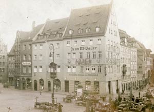 Die Kreuzung Obstmarkt und Tucherstraße vor der Kriegszerstörung, zwischen 1910 und 1916.