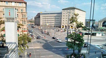 Blick vom KunstKulturQuartier in Richtung Hauptbahnhof Nürnberg