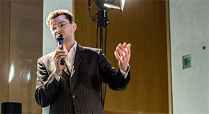 Georg Strauß auf der Pecha Kucha Night Volume 9 in Nürnberg