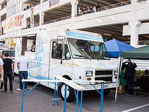 Food Truck Pasta Laster