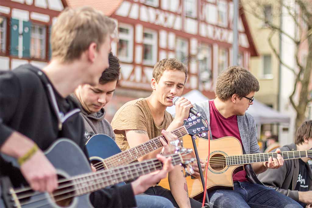 Erstes Foodtruck RoundUp ON TOUR Schwabach Two High Thirds