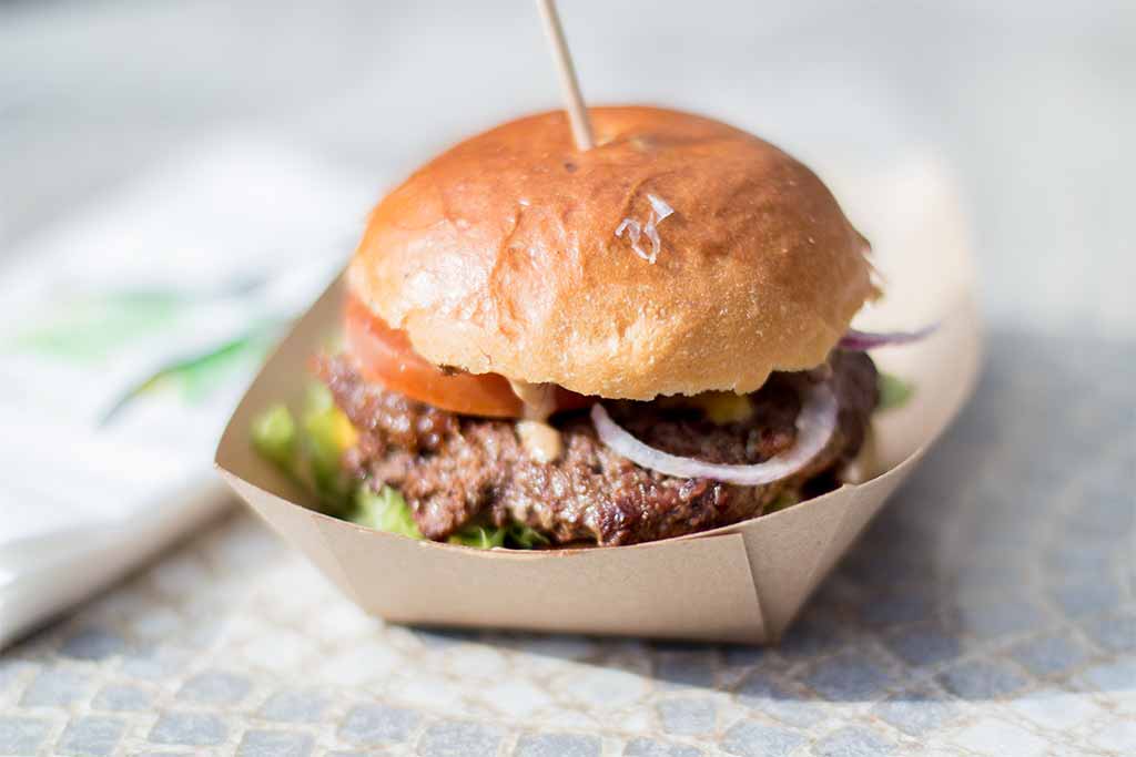 Erstes Foodtruck RoundUp ON TOUR Schwabach Bacon Jam Burger