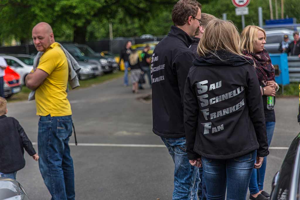 Besucher Jackenaufdruck Sau Schnelle Franken Fan